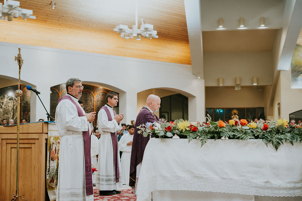 El arzobispo Samuel J. Aquila celebró una Misa de Acción de Gracias con la comunidad del Camino Neocatecumenal el sábado por la tarde. (Foto de Kaylee Stoll/El Pueblo Católico)