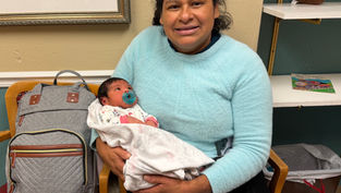 Caridades Católicas de Denver inicia colecta de pañales en octubre para familias necesitadas
