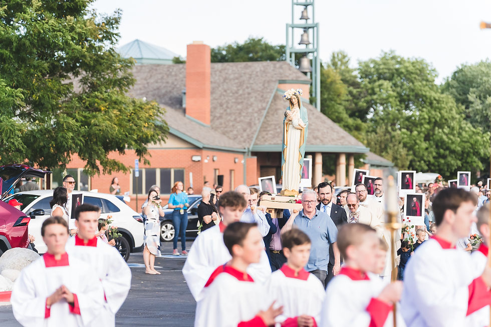 La parroquia inició el año de su 125 aniversario con su Festival Mariano anual, que incluyó Misa, una procesión en honor de la Santísima Virgen, juegos, comida y diversión. (Foto cortesía de la parroquia St. Mary, Littleton)