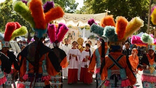 Fieles proclamaron su fe por las calles
