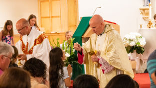 Parroquia Our Lady of the Plains celebra 50 años con gratitud y regocijo
