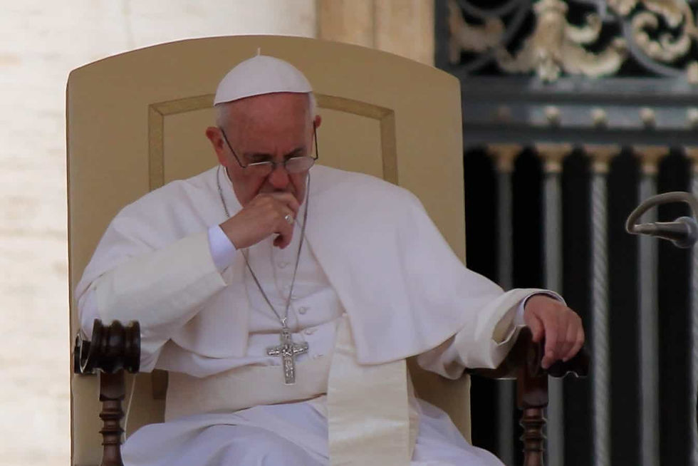 El Papa Francisco pide incansablemente que cese el terror y la muerte en Medio Oriente, causada por ISIS, que hasta la fecha ha desplazado a más de 1.2 millones de personas.