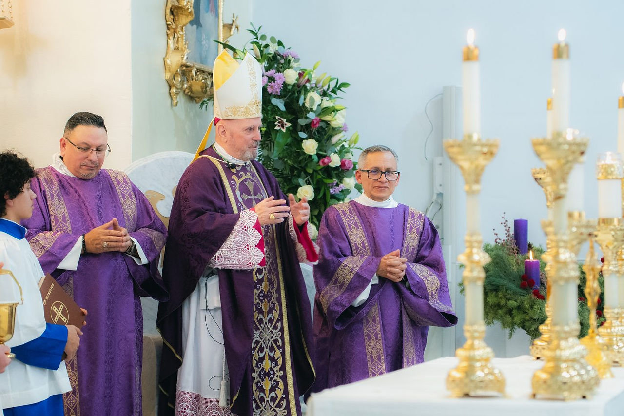 El arzobispo animó a los fieles a conocer y escuchar a la Virgen, conocerla y dejarse guiar por ella